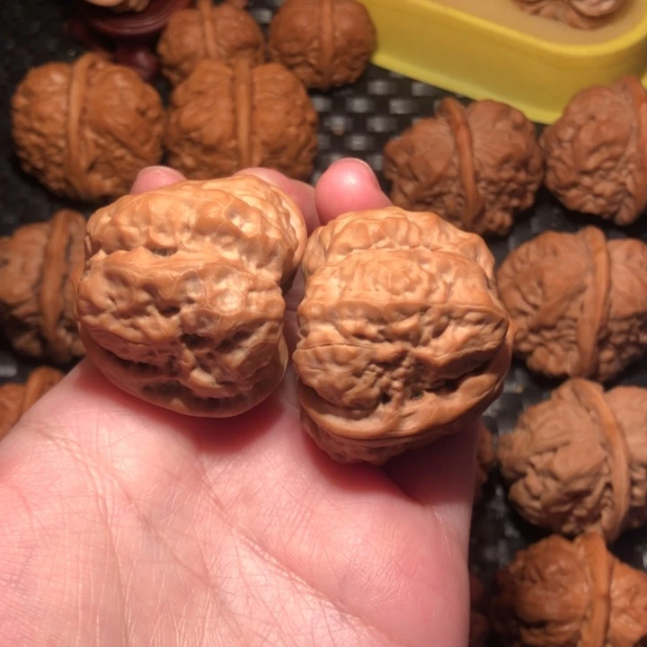 蓝***纺把件文玩核桃蛤蟆