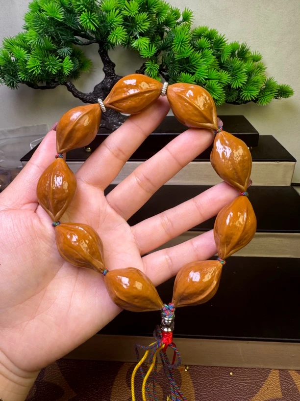 橄榄核2.1铁核鸡血红9颗