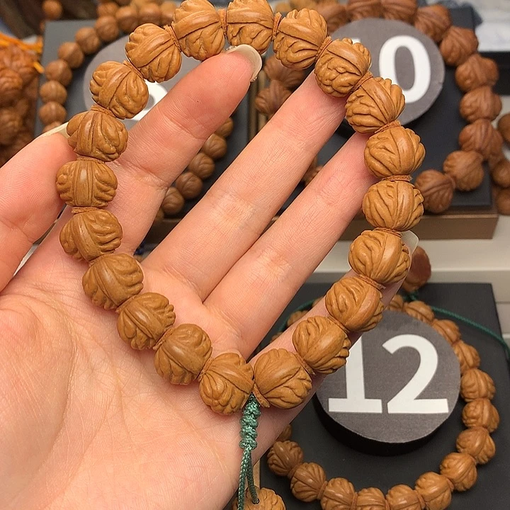 桃核吊坠小金蝉15尺寸