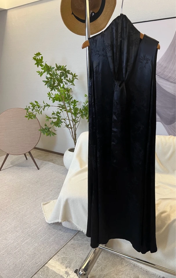 Change 定制款醋酸人丝提花无袖气质连衣裙