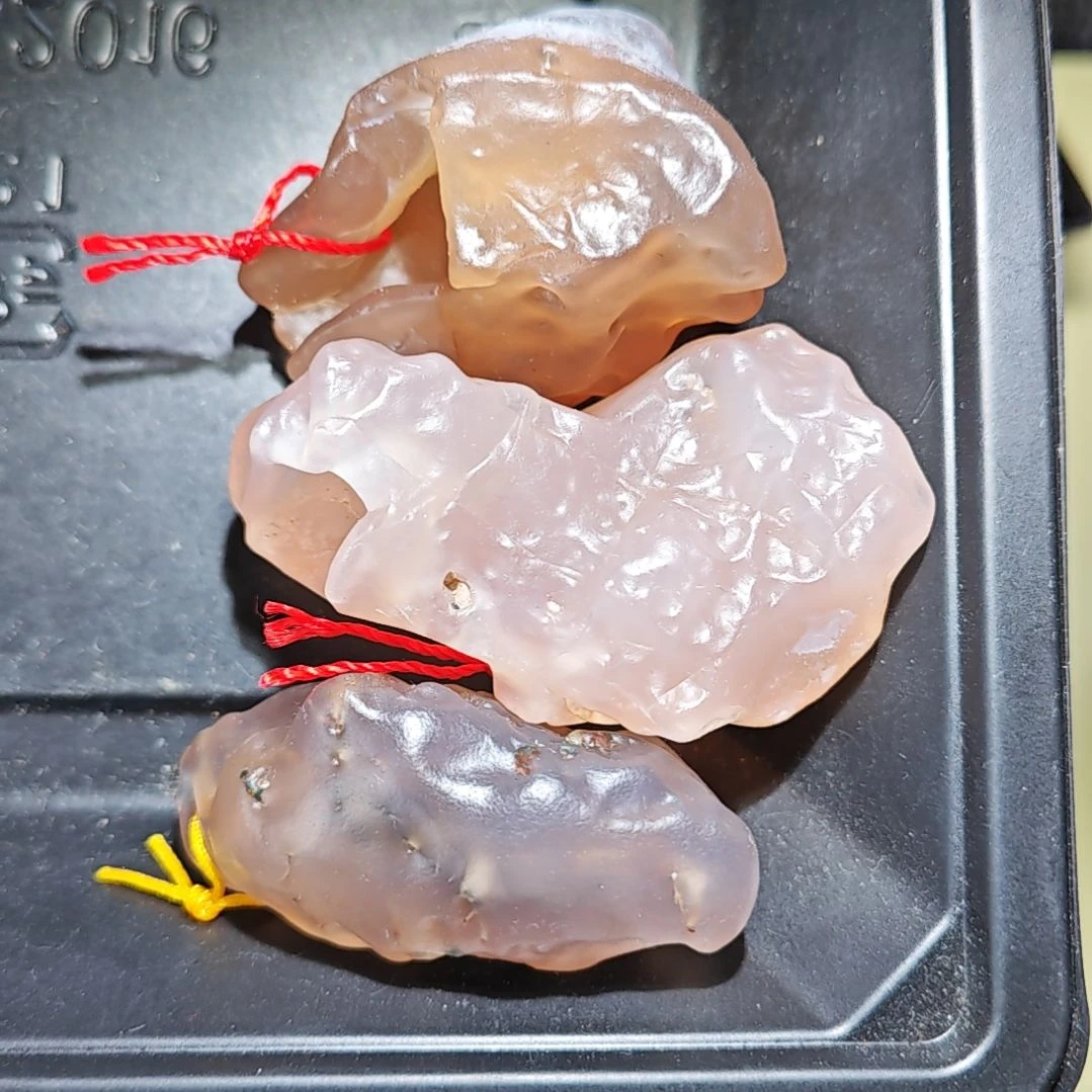 石材天然孔手把件摆件