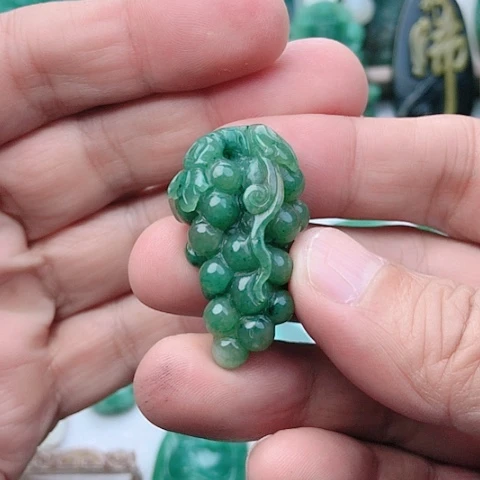 未镶嵌独山玉吊坠(不含链)