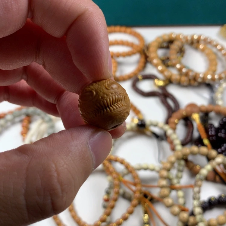 【闪购商品】猴头核桃吊坠。。。。。。。。。。。。。。