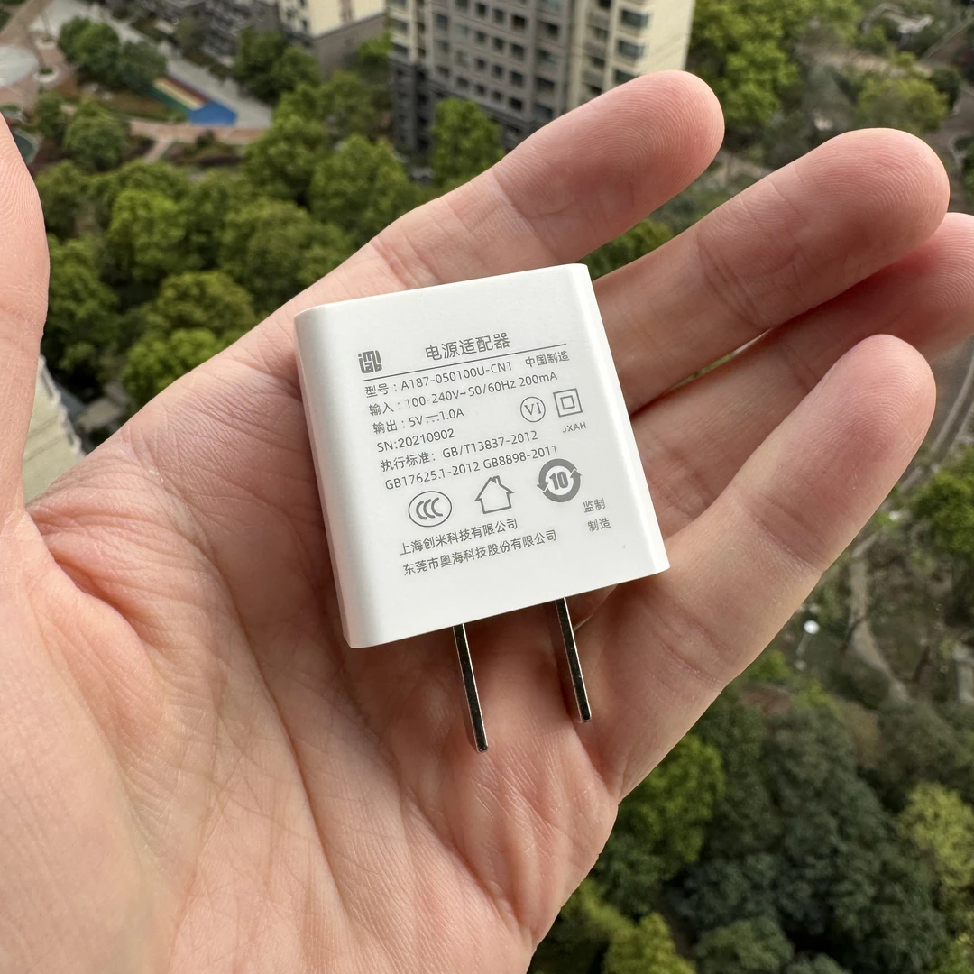 99新  奥海代工原装5v1a蓝牙耳机专用充电器充电头