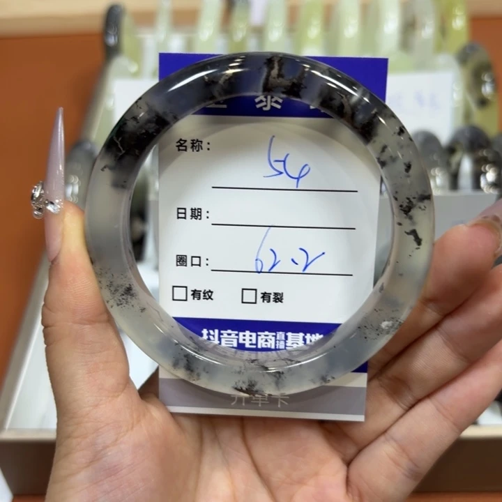 未镶嵌岫玉手镯天然