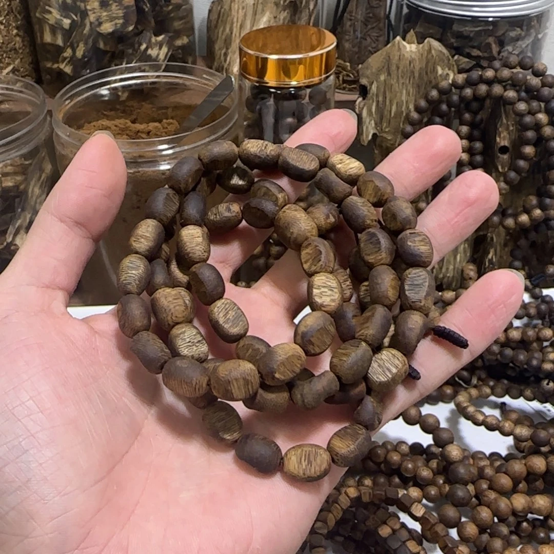 墨***脱沉香碎屑沉香奇楠沉香留疤