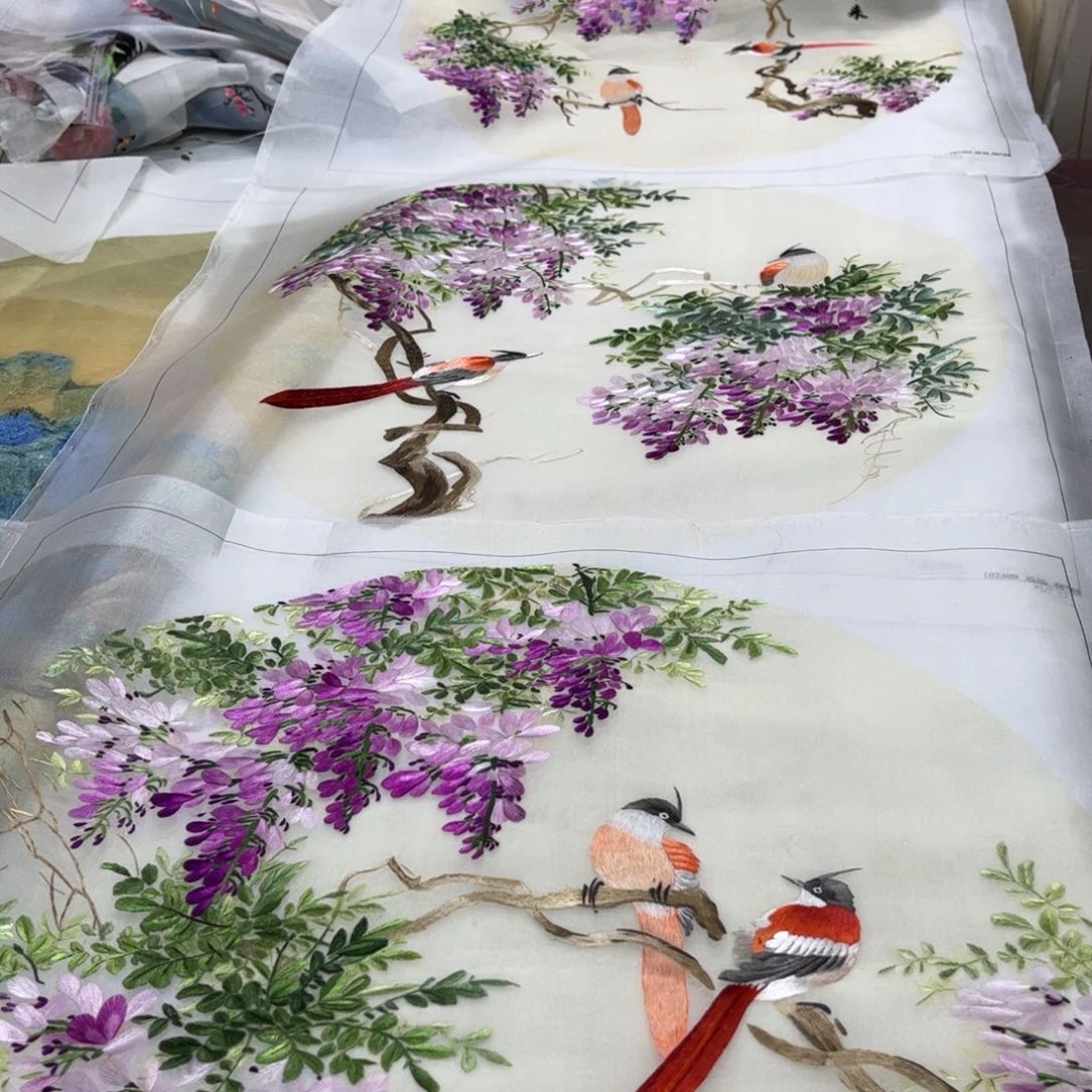 织绣非**乜苏绣艺术纯手工陆老师