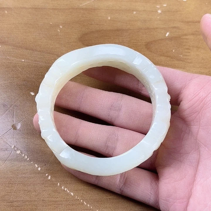 季***风和田玉未镶嵌挂件