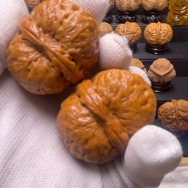 孙***东文玩核桃把件二炸14Y