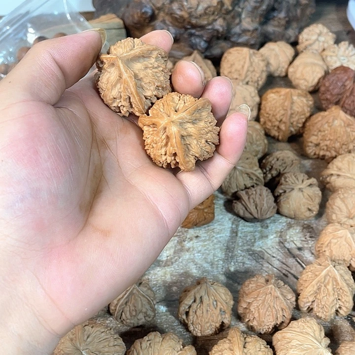 人***斤文玩核桃吊坠文玩核桃精品文玩