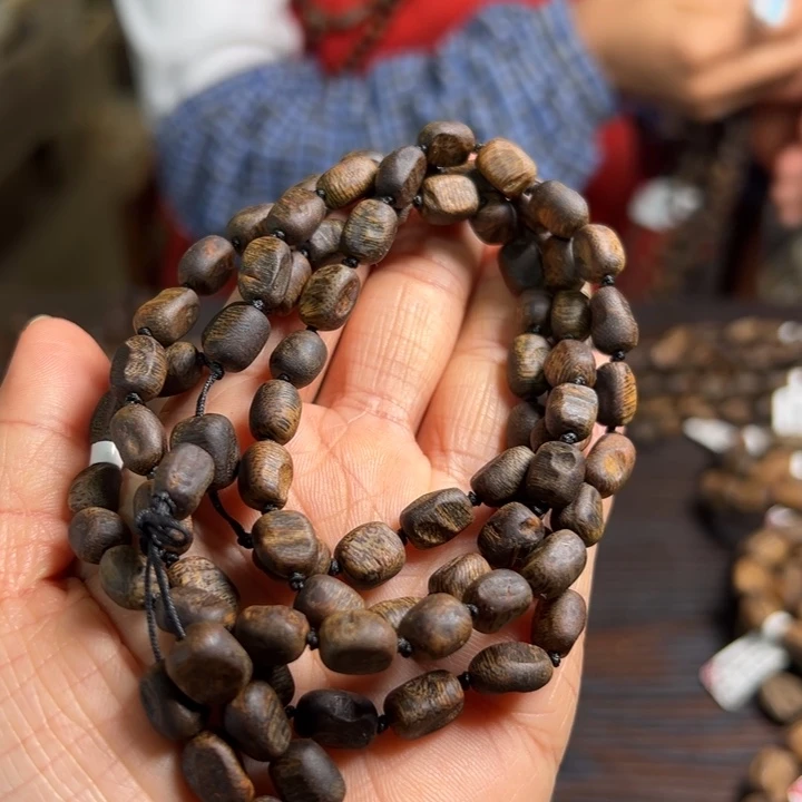 沉香手串白棋虫漏沉水22克卡6多样性发1条