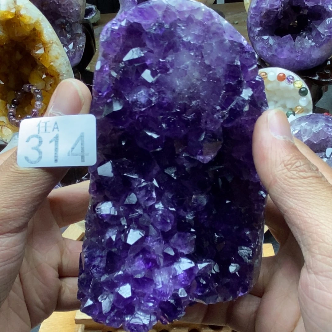 未镶嵌大型摆件（非配饰）水晶