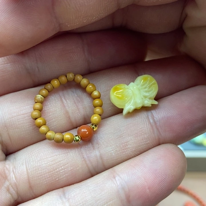 未镶嵌配饰南红玛瑙