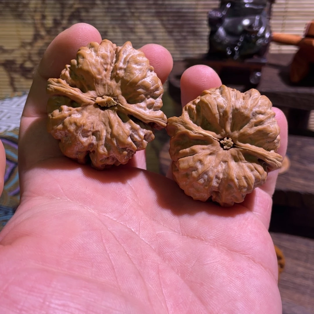 卡***啦吊坠文玩核桃蛤蟆