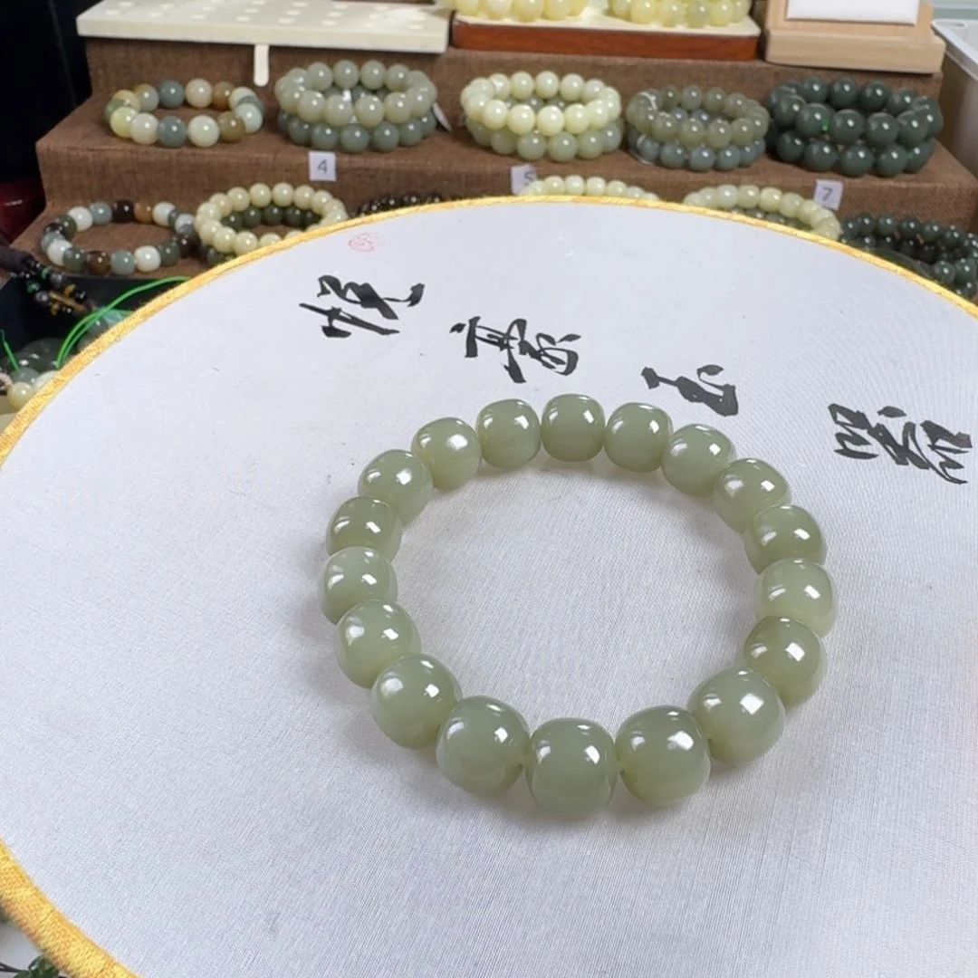 和田玉手链未镶嵌小****悦