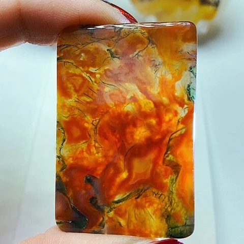 玛瑙/玉髓颈饰未镶嵌幸**哥