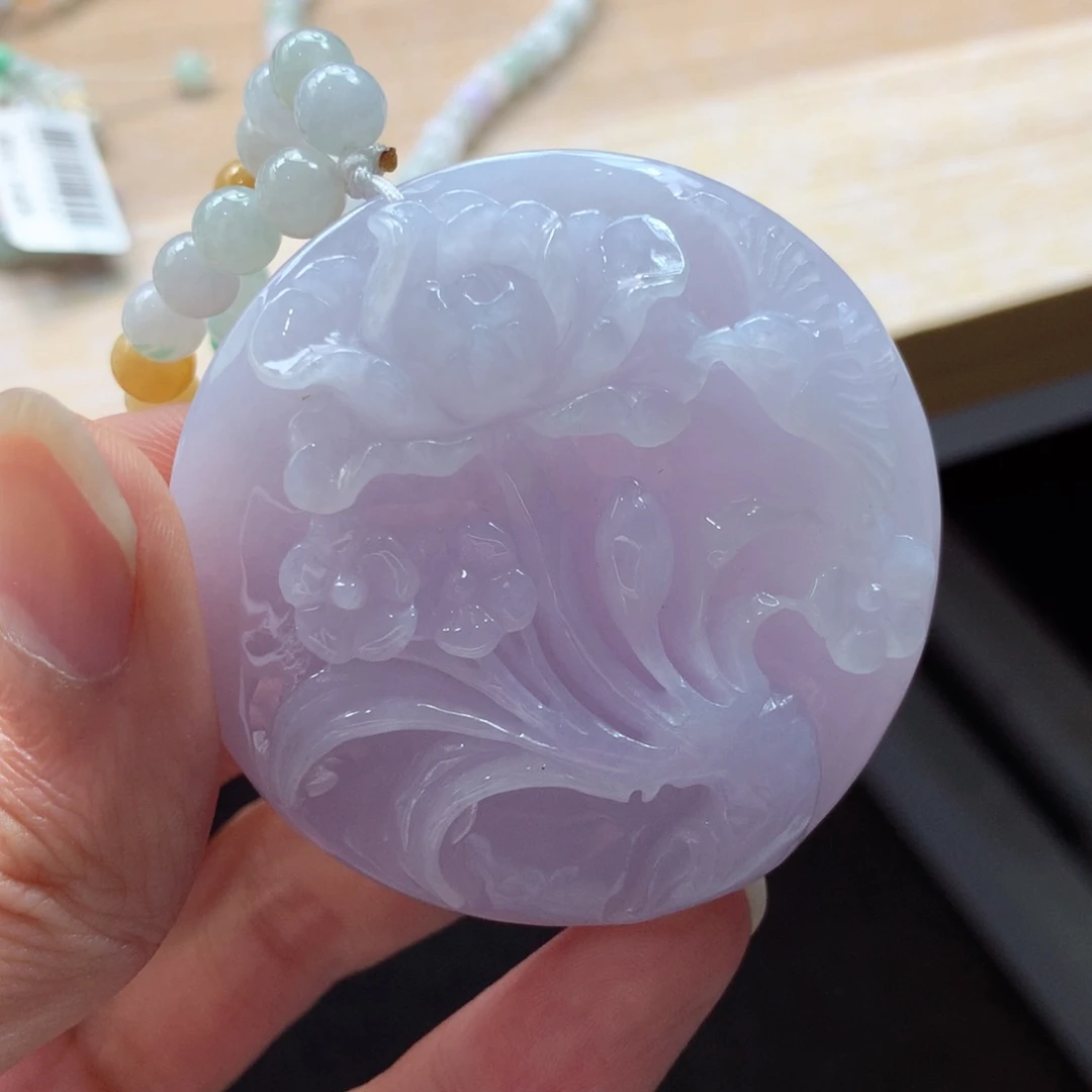 翡翠未镶嵌颈饰吊坠