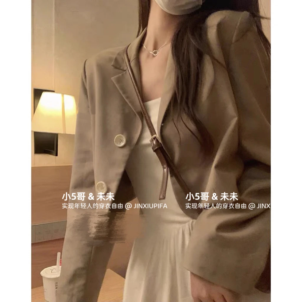 A4694高货高级设计款斜切非对称明线肩垫短裤西装外套短夹克