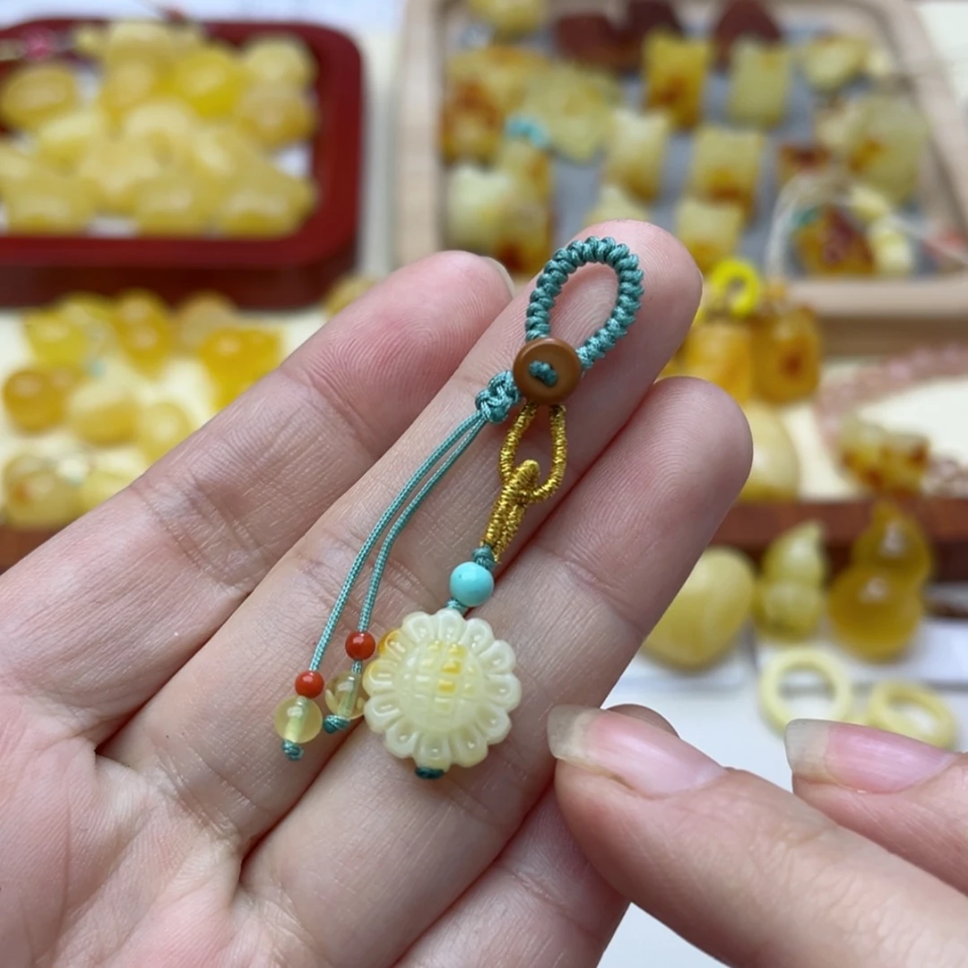 【闪购商品】蜜蜡裸石未镶嵌配饰