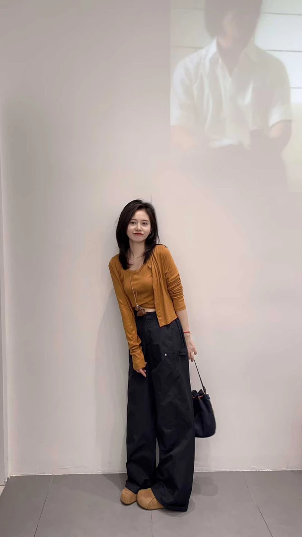 2025秋季新款高级感美拉德韩系穿搭背心开衫两件套百搭阔腿裤套装