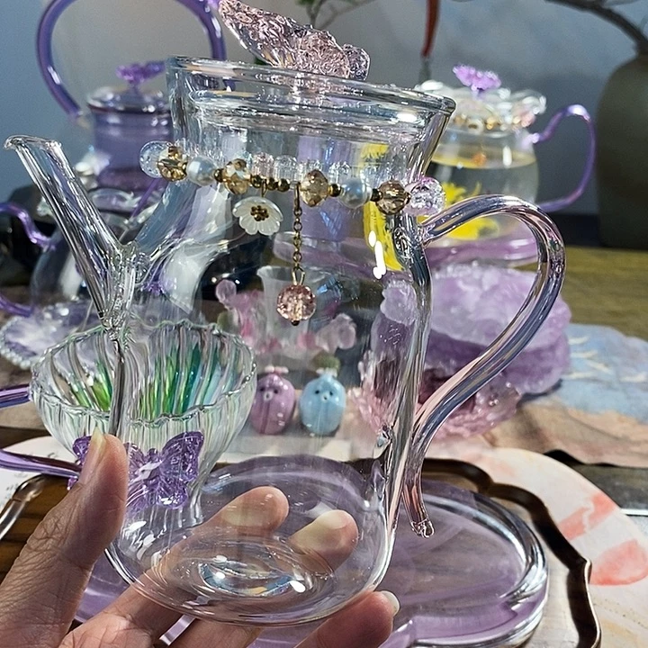 。。。。。。。。。。。。。。。玻璃