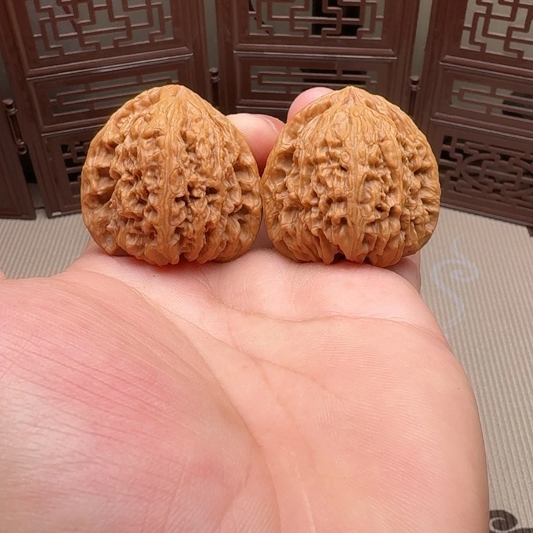 把件文玩核桃42尺全品拉丝纹凹底南疆