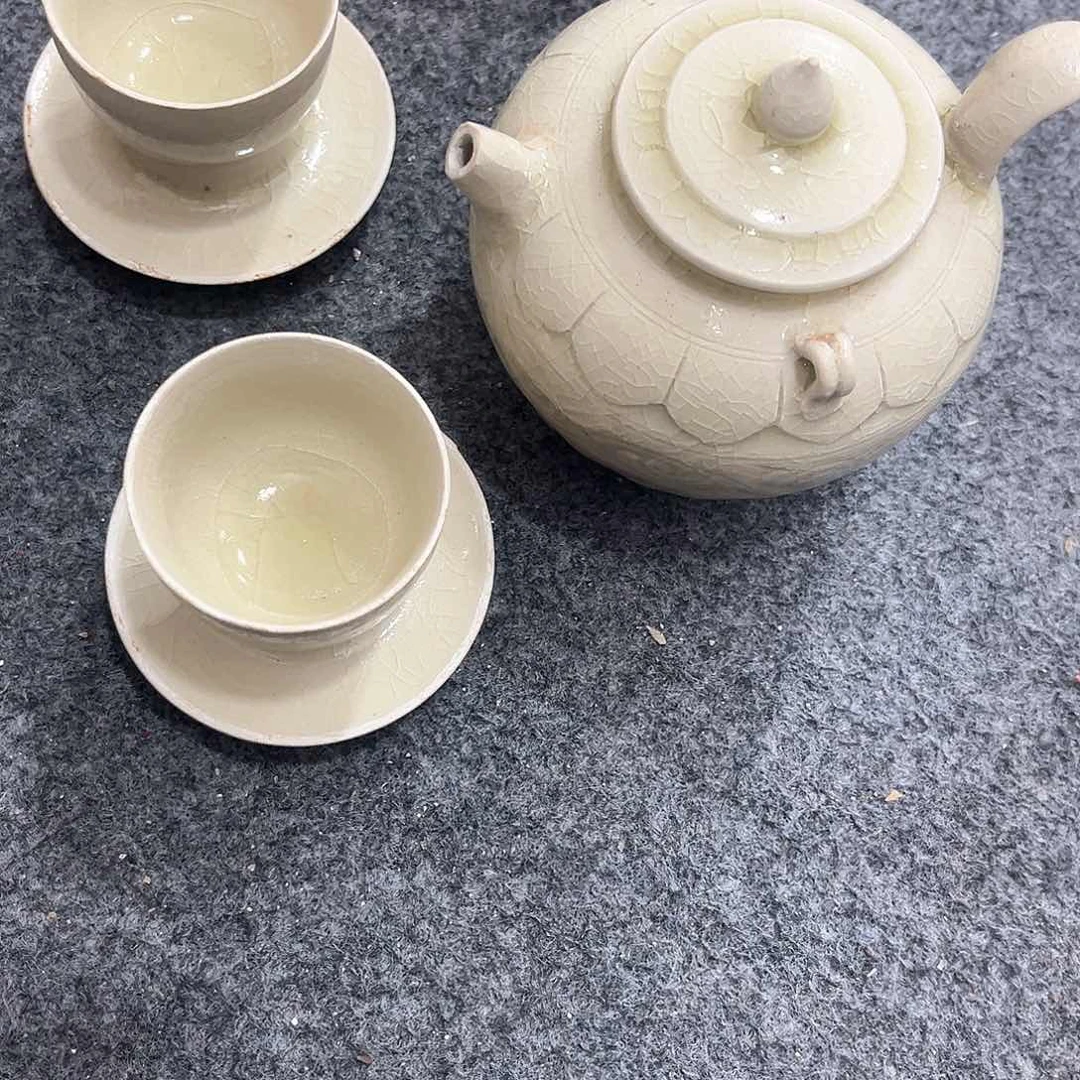 瓷片人**茶这个世界上最好的朋友