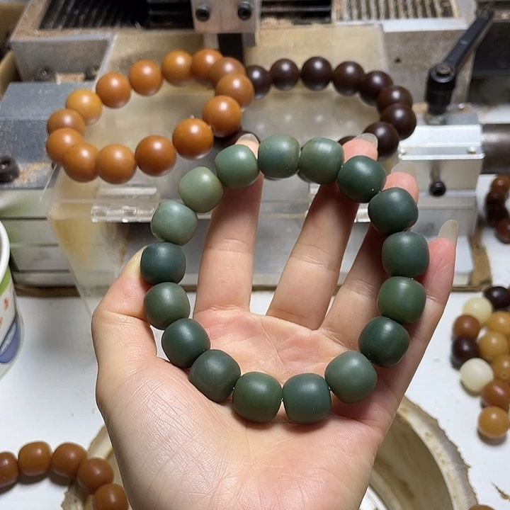 吊坠菩提根/象牙果