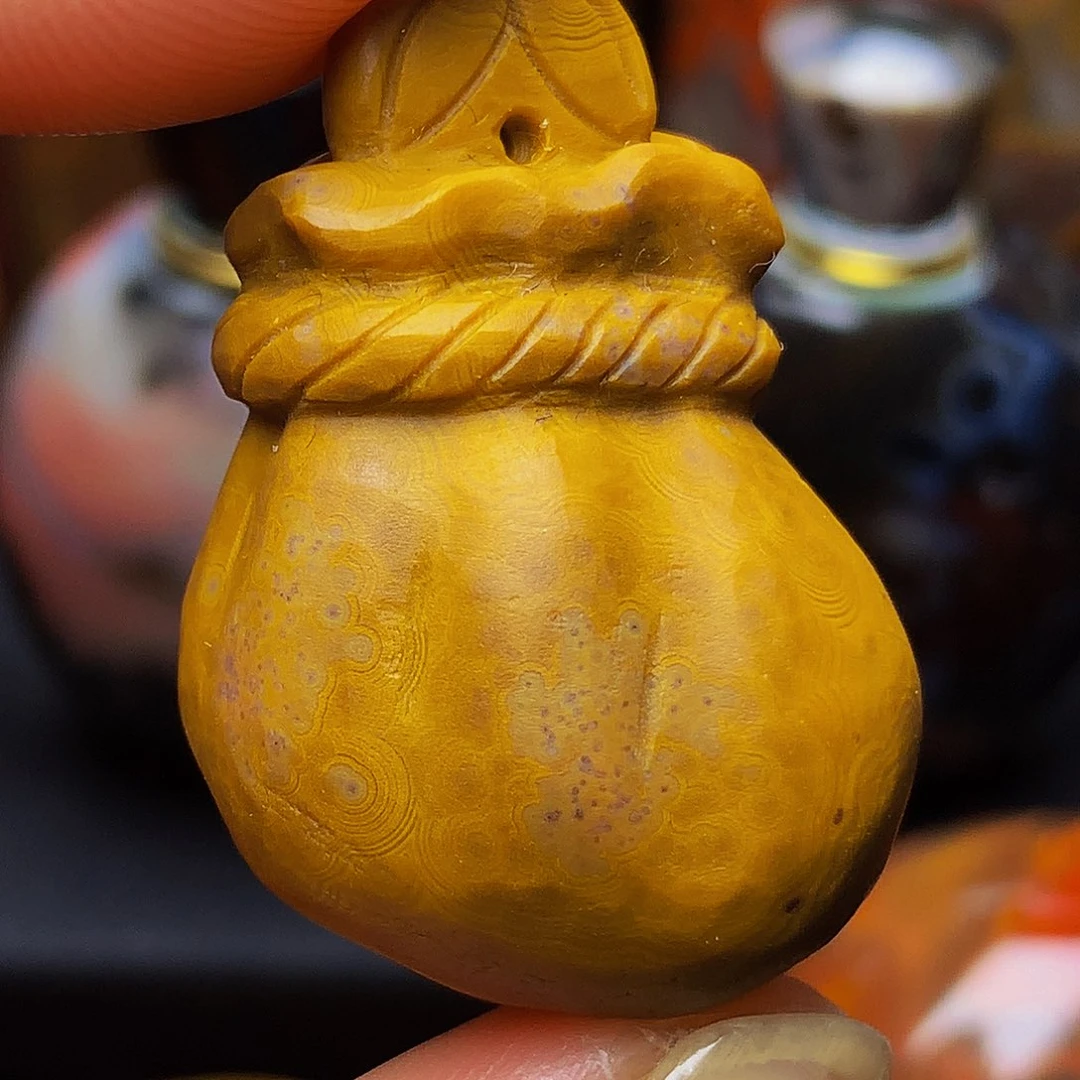 未镶嵌颈饰玛瑙/玉髓53