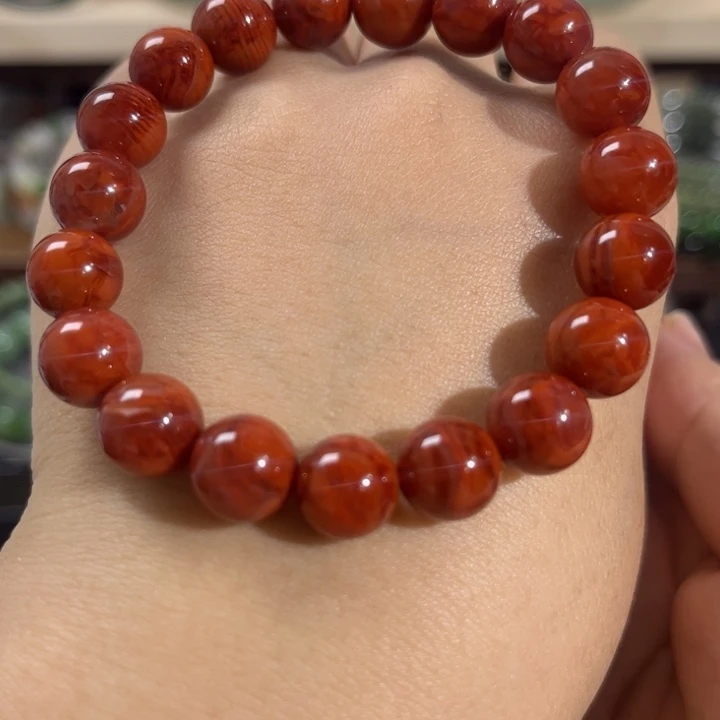 南红玛瑙手链未镶嵌月****记