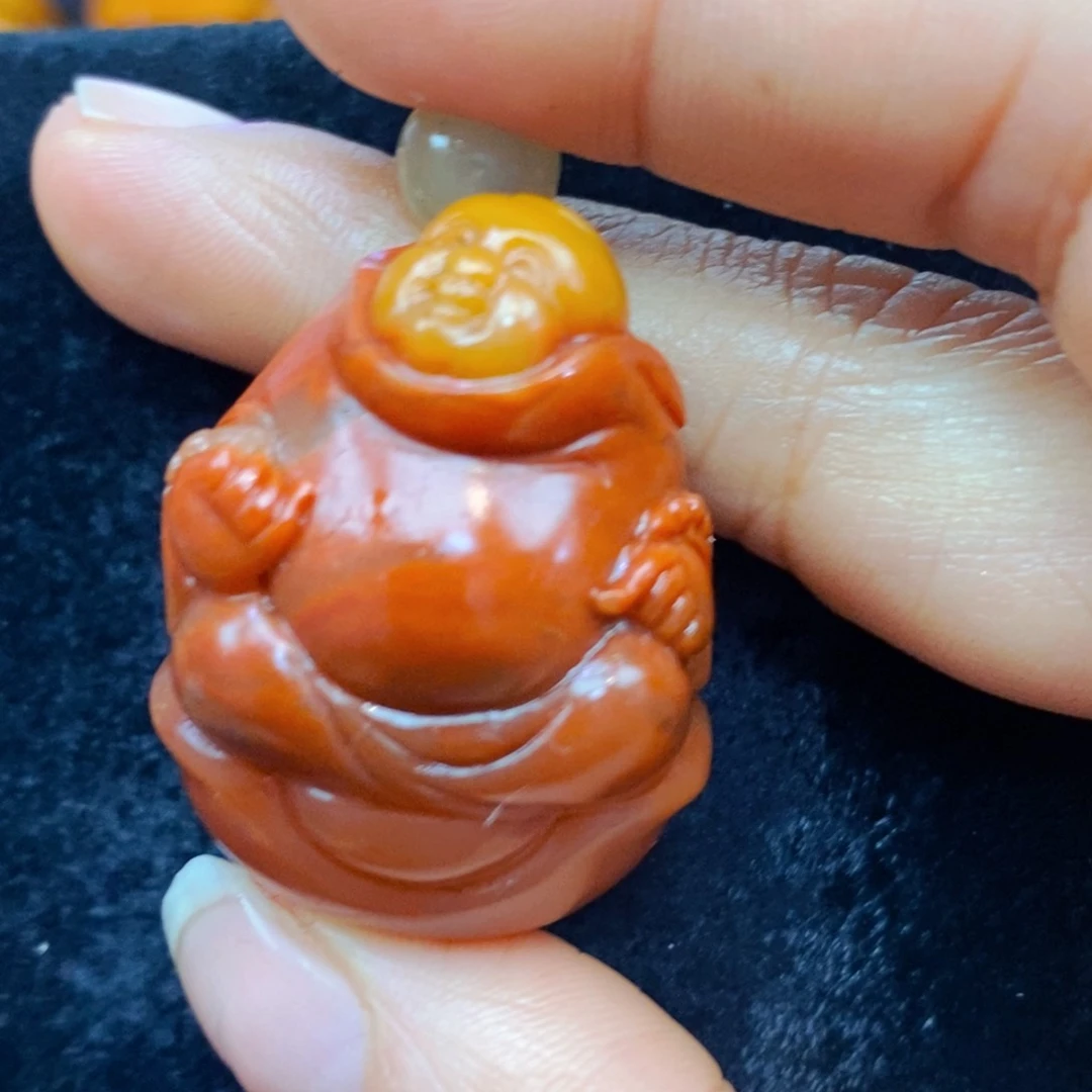 未镶嵌石英质玉（黄龙玉）项链