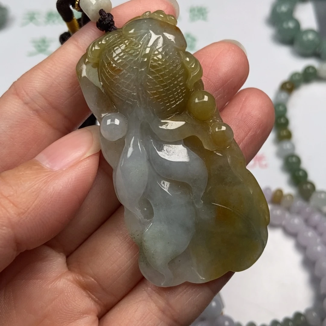 翡翠未镶嵌颈饰翡翠