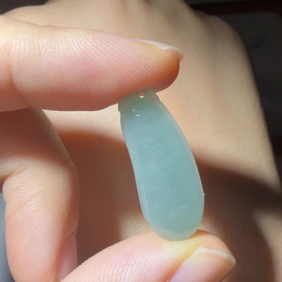 颈饰未镶嵌翡翠好