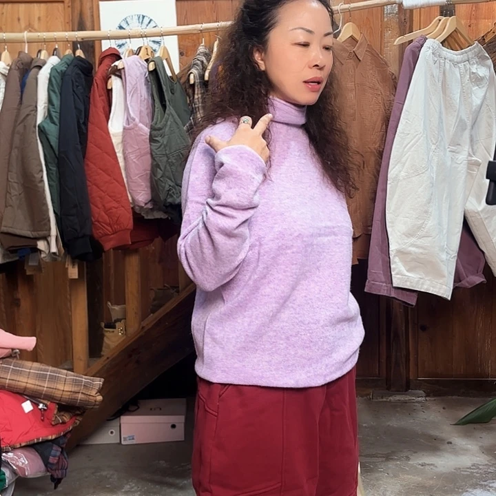 浅紫色羊毛衫打底衫女