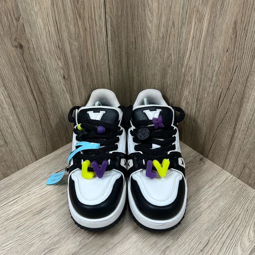 95新 LouisVuitton/路易威登 Trainer 黑白胖丁板鞋 41码/无配件