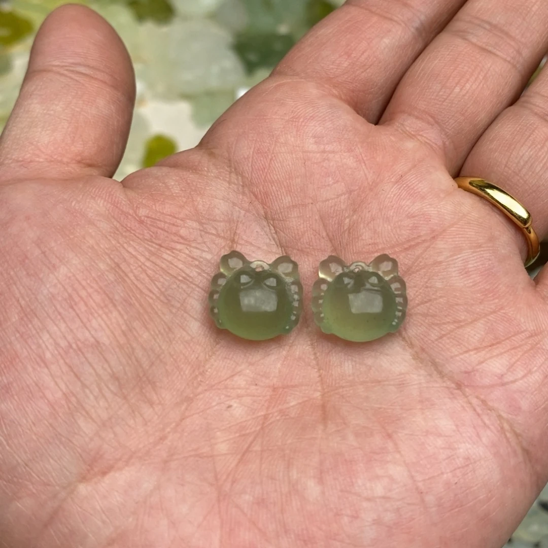 岫玉纯天然岫玉孤品瑕疵不退不换未镶嵌