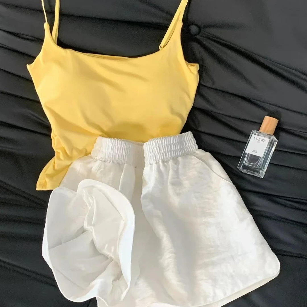 夏天多巴胺黄色吊带睡衣女夏季新款带胸垫背心短裤外穿家居服套装