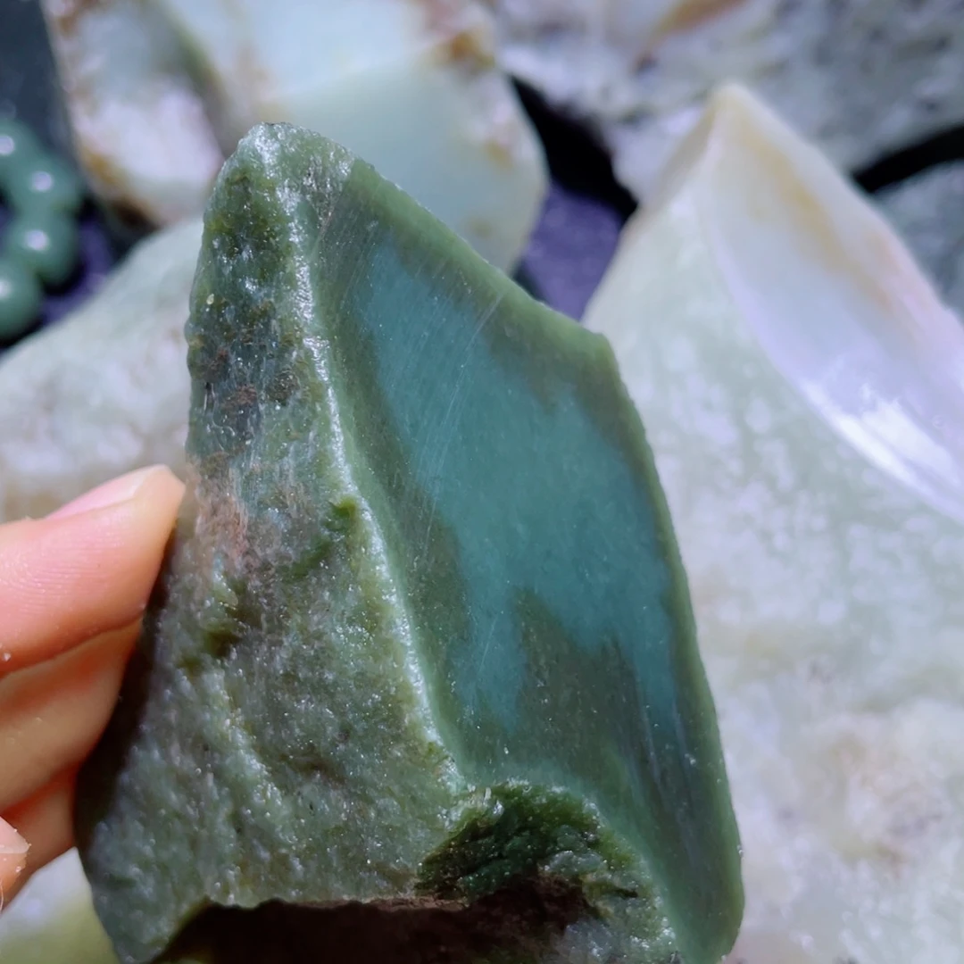 和田玉未镶嵌珠宝半成品