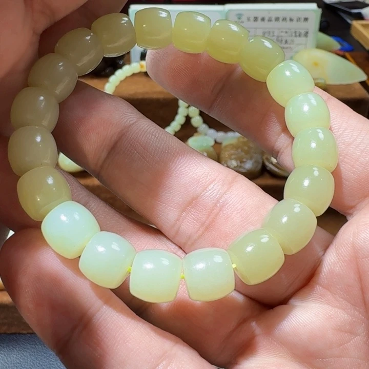 和田玉未镶嵌手链