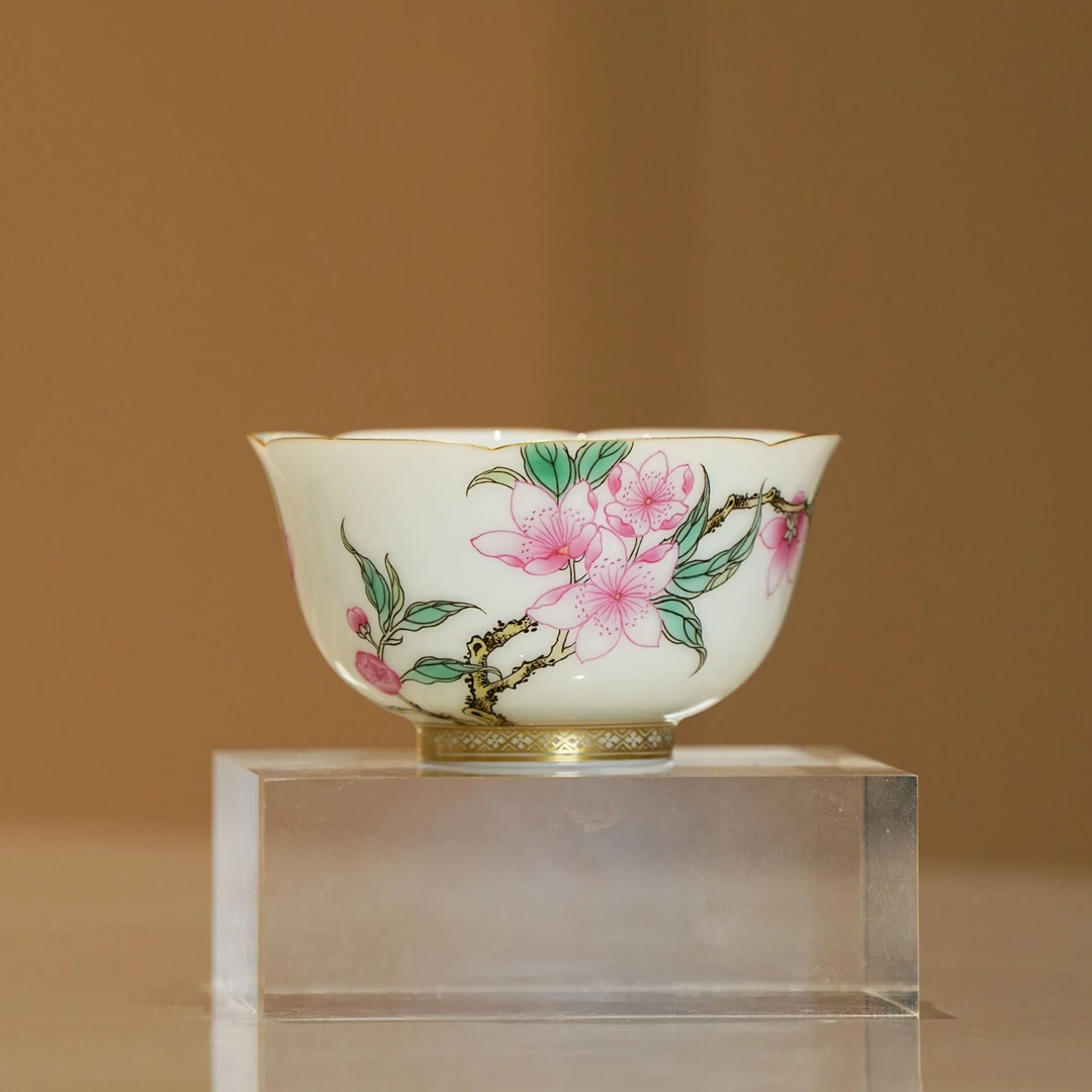 【央广甄瓷】徐窑 桃花葵口杯