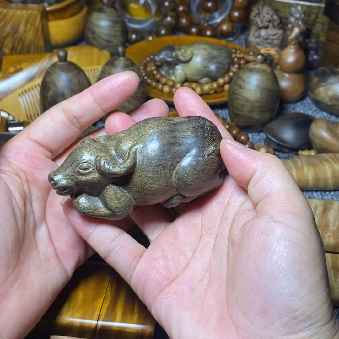金丝楠阴沉木手吧牛