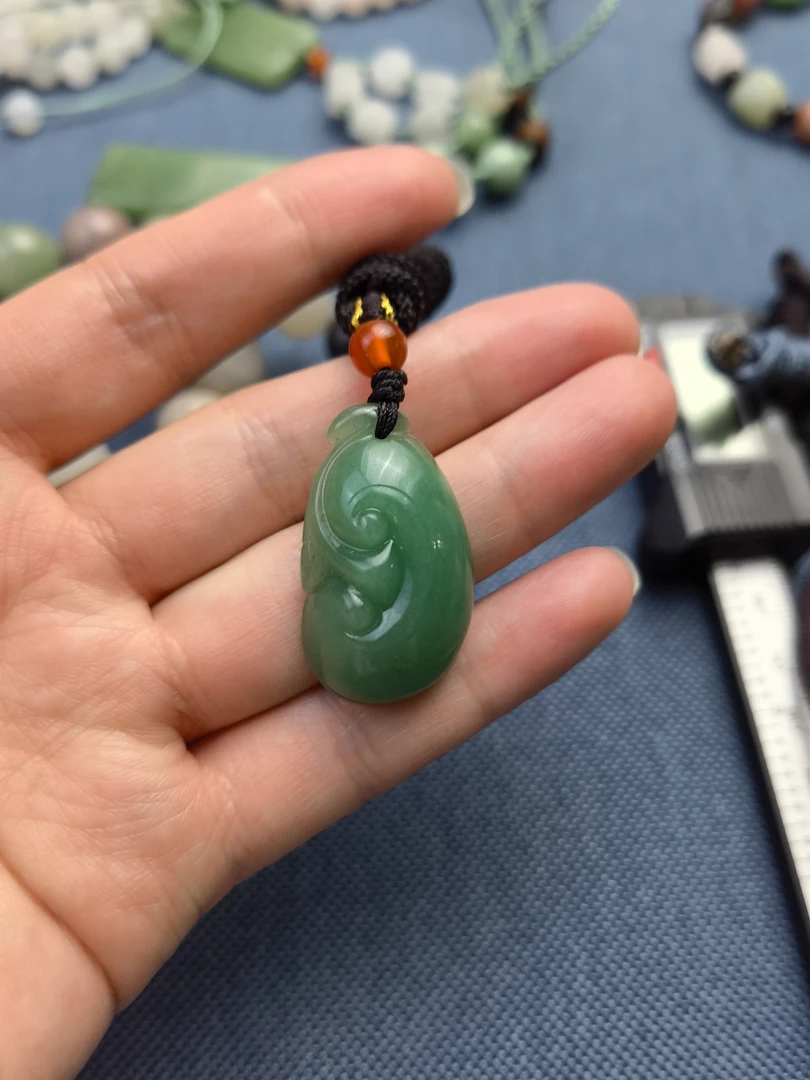 密玉精品如意吊坠