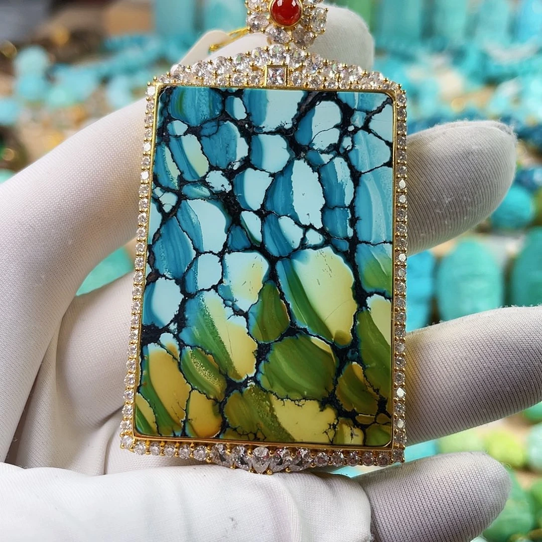 绿松石18K金镶嵌珠宝奇石