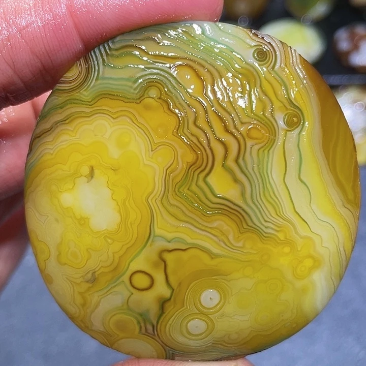 玛瑙/玉髓未镶嵌珠宝奇石
