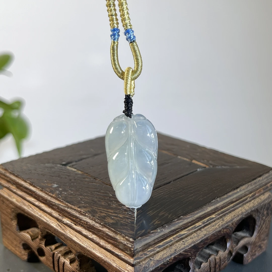 JCW29-014 天然缅甸A货翡翠 金枝玉叶