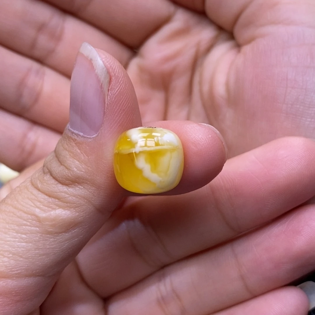 琥珀未镶嵌珠宝奇石13.0