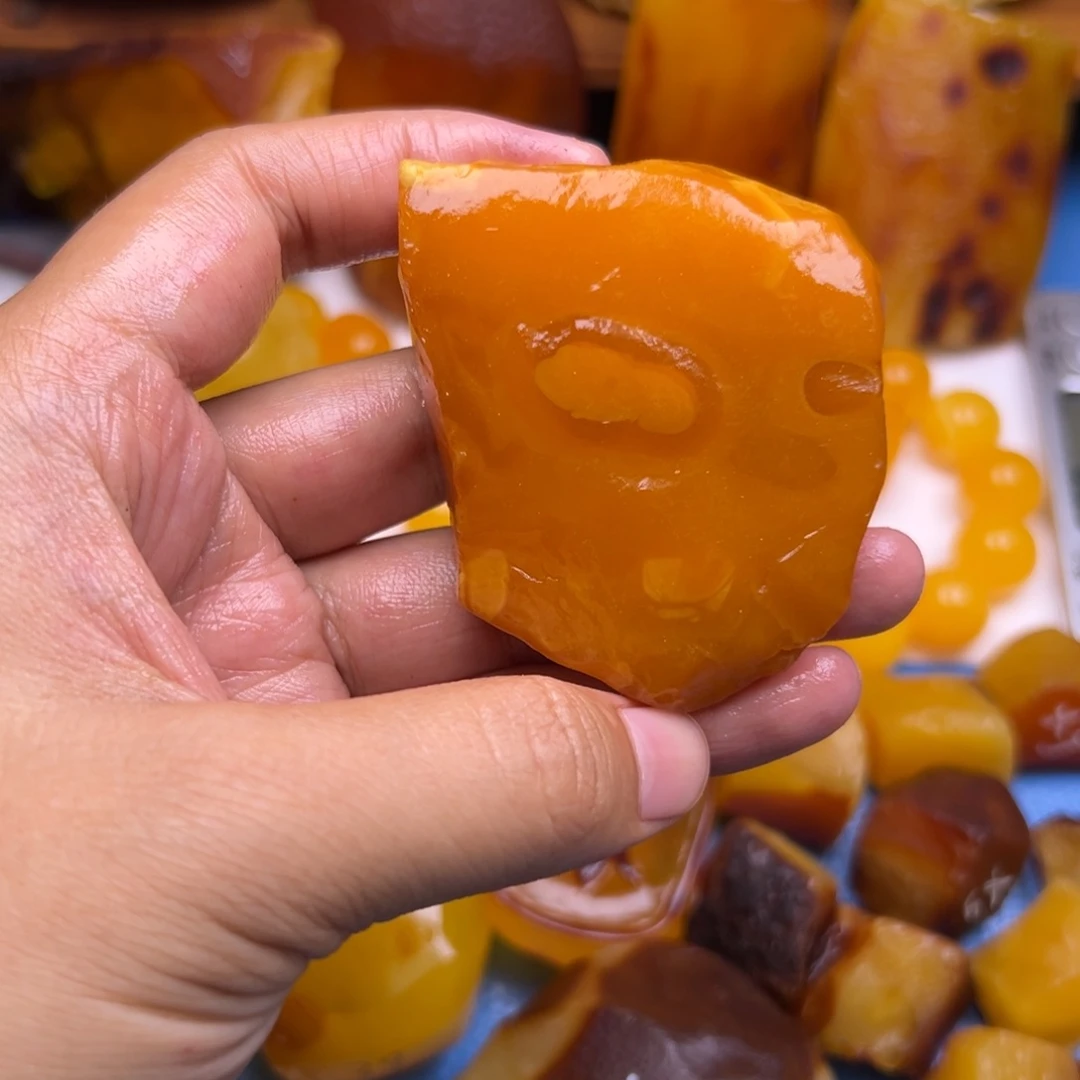 贝***嘟定制琥珀未镶嵌12345678