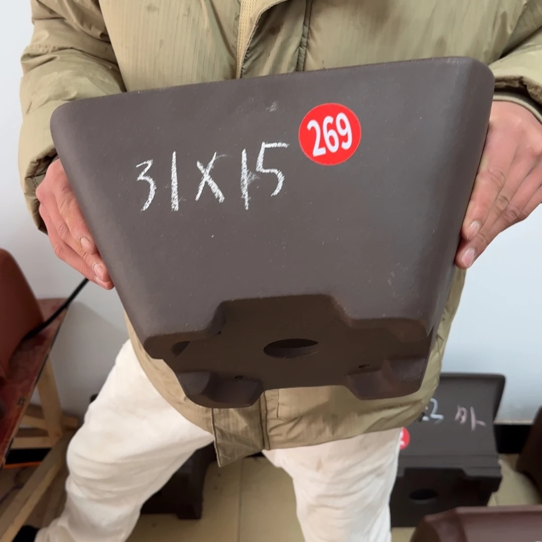 紫砂花盆呜呜呜呜