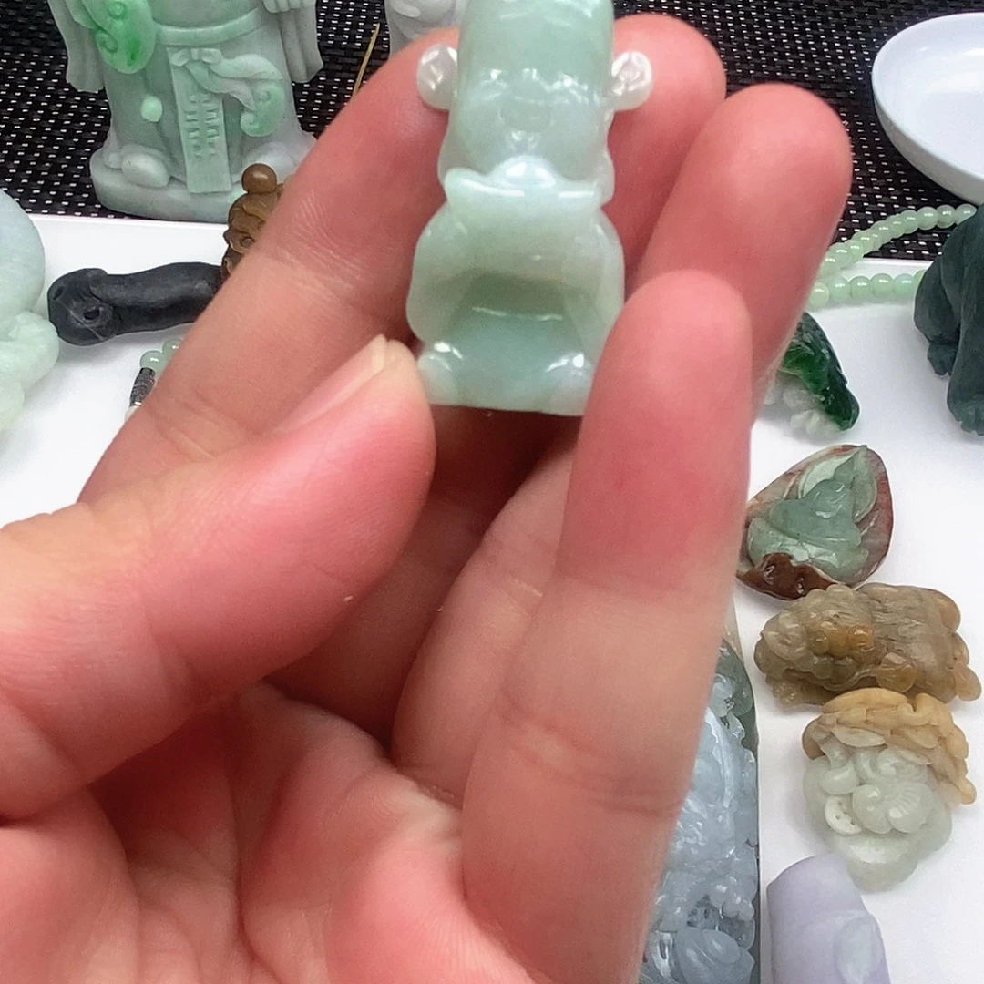 翡翠未镶嵌挂件翡翠