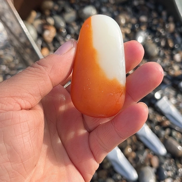 未镶嵌和田玉（糖玉）挂件